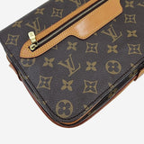 MONOGRAM CANVAS SAINT GERMAIN taske fra brand: LOUIS VUITTON - We Do Vintage