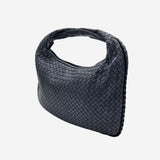 MEDIUM SORT/MØRKBLÅ CLASSIC VENETA HOBO taske fra brand: BOTTEGA VENETA - We Do Vintage