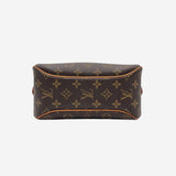 MONOGRAM CANVAS BLOIS taske fra brand: LOUIS VUITTON - We Do Vintage