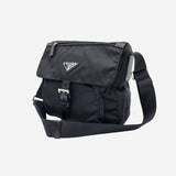 NYLON CROSSBODY taske fra brand: PRADA - We Do Vintage