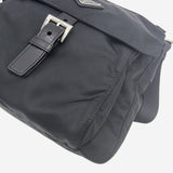 NYLON CROSSBODY taske fra brand: PRADA - We Do Vintage