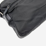 SORT NYLON CROSSBODY taske fra brand: PRADA - We Do Vintage