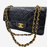 SMALL CLASSIC DOUBLE FLAP taske fra brand: CHANEL - We Do Vintage