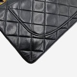 SMALL CLASSIC DOUBLE FLAP taske fra brand: CHANEL - We Do Vintage