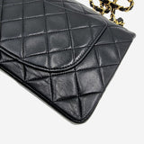 SMALL CLASSIC DOUBLE FLAP taske fra brand: CHANEL - We Do Vintage