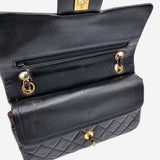 SMALL CLASSIC DOUBLE FLAP taske fra brand: CHANEL - We Do Vintage