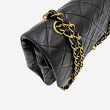 MEDIUM CLASSIC DOUBLE FLAP taske fra brand: CHANEL - We Do Vintage