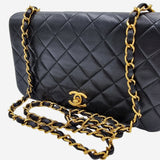 SORT FULL FLAP BAG taske fra brand: CHANEL - We Do Vintage