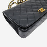SORT FULL FLAP BAG taske fra brand: CHANEL - We Do Vintage