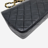 SORT FULL FLAP BAG taske fra brand: CHANEL - We Do Vintage