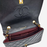 SORT FULL FLAP BAG taske fra brand: CHANEL - We Do Vintage
