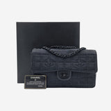 SJÆLDEN MEDIUM NEW TRAVEL LINE SINGLE FLAP BAG taske fra brand: CHANEL - We Do Vintage