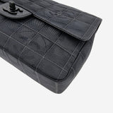 SJÆLDEN MEDIUM NEW TRAVEL LINE SINGLE FLAP BAG taske fra brand: CHANEL - We Do Vintage