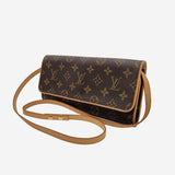 MONOGRAM CANVAS POCHETTE TWIN GM taske fra brand: LOUIS VUITTON - We Do Vintage