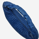 MEDIUM BLÅ CLASSIC VENETA HOBO taske fra brand: BOTTEGA VENETA - We Do Vintage