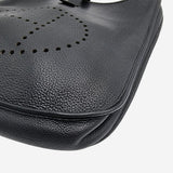 EVELYNE II TGM taske fra brand: HERMÈS - We Do Vintage