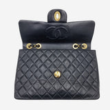 VINTAGE MAXI SINGLE CLASSIC FLAP BAG taske fra brand: CHANEL - We Do Vintage