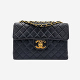 VINTAGE JUMBO SINGLE CLASSIC FLAP BAG taske fra brand: CHANEL - We Do Vintage