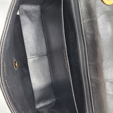 VINTAGE JUMBO SINGLE CLASSIC FLAP BAG taske fra brand: CHANEL - We Do Vintage