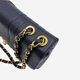 VINTAGE JUMBO SINGLE CLASSIC FLAP BAG taske fra brand: CHANEL - We Do Vintage