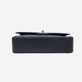 MEDIUM SORT CAVIAR CLASSIC DOUBLE FLAP taske fra brand: CHANEL - We Do Vintage