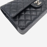 MEDIUM SORT CAVIAR CLASSIC DOUBLE FLAP taske fra brand: CHANEL - We Do Vintage