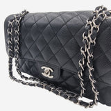 MEDIUM SORT CAVIAR CLASSIC DOUBLE FLAP taske fra brand: CHANEL - We Do Vintage