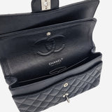 MEDIUM SORT CAVIAR CLASSIC DOUBLE FLAP taske fra brand: CHANEL - We Do Vintage