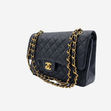 MEDIUM SORT CAVIAR CLASSIC DOUBLE FLAP taske fra brand: CHANEL - We Do Vintage