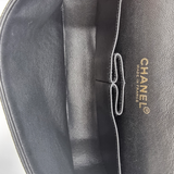 MEDIUM SORT CAVIAR CLASSIC DOUBLE FLAP taske fra brand: CHANEL - We Do Vintage