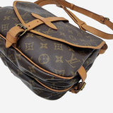 MONOGRAM CANVAS SAUMUR 30 taske fra brand: LOUIS VUITTON - We Do Vintage