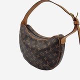 MONOGRAM CANVAS CROISSANT MM taske fra brand: LOUIS VUITTON - We Do Vintage