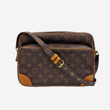 MONOGRAM CANVAS NILE MM taske fra brand: LOUIS VUITTON - We Do Vintage
