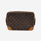 MONOGRAM CANVAS NILE MM taske fra brand: LOUIS VUITTON - We Do Vintage