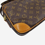 MONOGRAM CANVAS NILE MM taske fra brand: LOUIS VUITTON - We Do Vintage