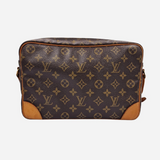 MONOGRAM CANVAS TROCADÉRO 30 taske fra brand: LOUIS VUITTON - We Do Vintage
