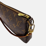 MONOGRAM CANVAS POCHETTE ACCESSOIRES taske fra brand: LOUIS VUITTON - We Do Vintage