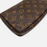 MONOGRAM CANVAS POCHETTE ACCESSOIRES taske fra brand: LOUIS VUITTON - We Do Vintage