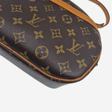 MONOGRAM CANVAS BLOIS