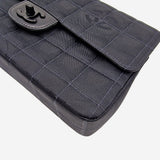 MEDIUM NEW TRAVEL LINE SINGLE FLAP BAG