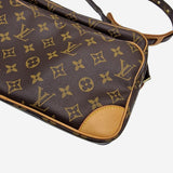 MONOGRAM CANVAS NILE MM