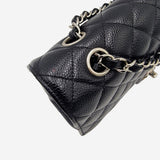 MEDIUM SORT CAVIAR CLASSIC DOUBLE FLAP