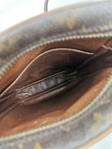 Monogram Canvas Amazone taske fra brand: LOUIS VUITTON - We Do Vintage