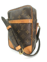 Monogram Canvas Danube taske fra brand: LOUIS VUITTON - We Do Vintage