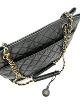 Sort vintage lambskin Tote taske fra brand: CHANEL - We Do Vintage