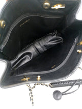 Sort vintage lambskin Tote taske fra brand: CHANEL - We Do Vintage