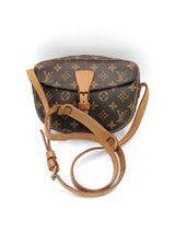 Monogram Canvas Jeune Fille PM taske fra brand: LOUIS VUITTON - We Do Vintage