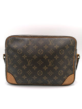 Monogram Canvas Nile MM taske fra brand: LOUIS VUITTON - We Do Vintage
