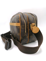 Monogram Canvas Reporter PM taske fra brand: LOUIS VUITTON - We Do Vintage