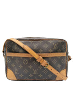 Monogram Canvas Trocadéro 27 taske fra brand: LOUIS VUITTON - We Do Vintage